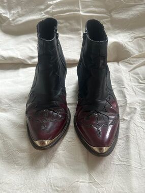 Topshop Black and Burgundy Western Ankle Boots with Metal Toe